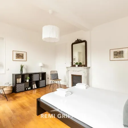 Hypolite 1 Cosy 80 Meters From The Port Of 2 Guest Honfleur