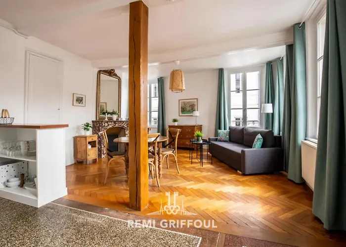 Hypolite 1 Cosy 80 Meters From The Port Of 2 Guest *