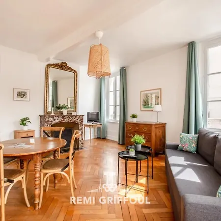 Hypolite 1 Cosy 80 Meters From The Port Of 2 Guest הונפלר